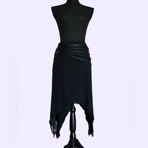 GENERATION KISS Asymmetrical Mesh Skirt